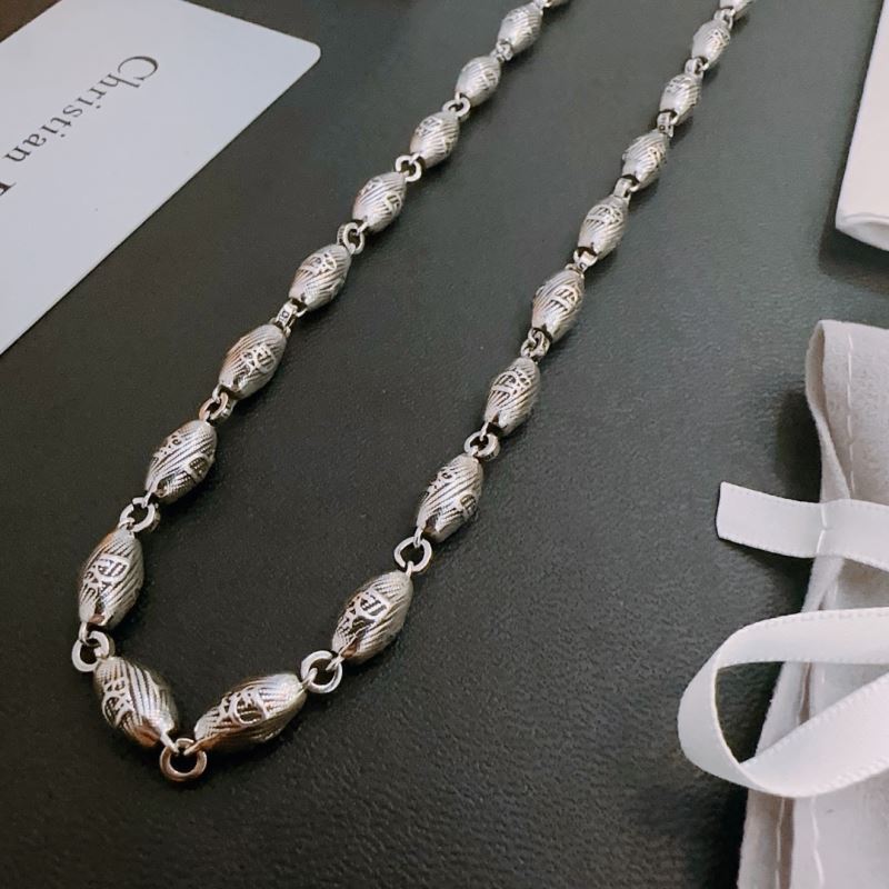 chr1st1an D10r necklaces